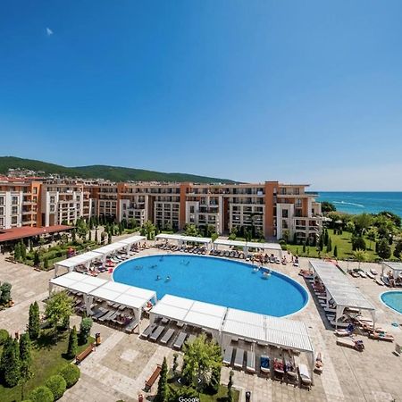 Private Apartments in Prestige Fort Aparthotel - Sveti Vlas Buitenkant foto