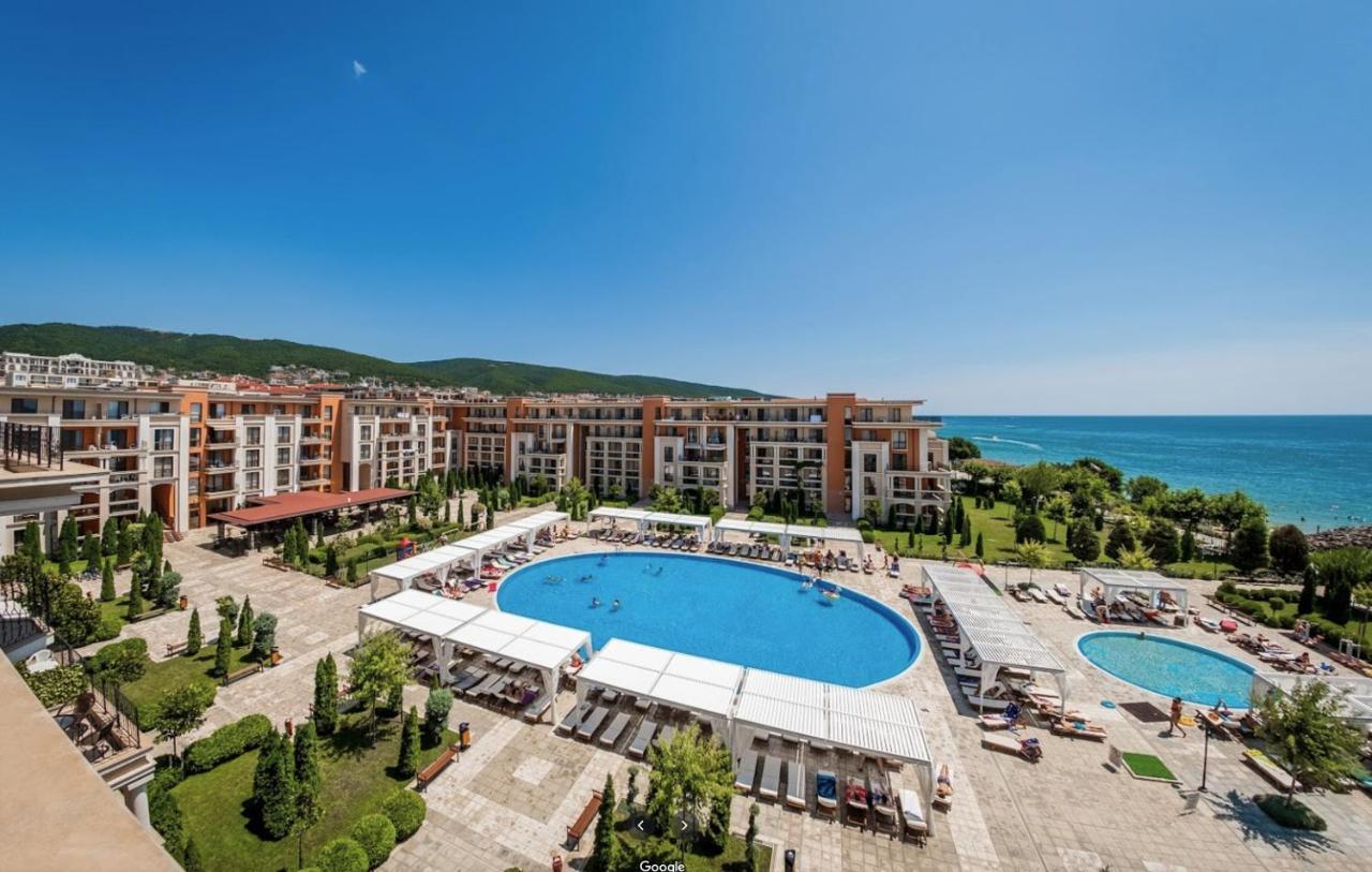 Private Apartments in Prestige Fort Aparthotel - Sveti Vlas Buitenkant foto