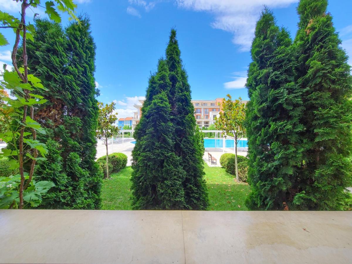 Private Apartments in Prestige Fort Aparthotel - Sveti Vlas Buitenkant foto
